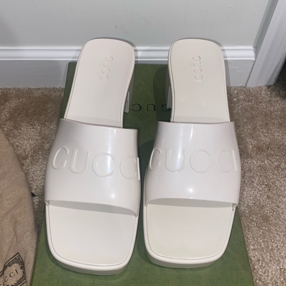 Gucci Cream Slides